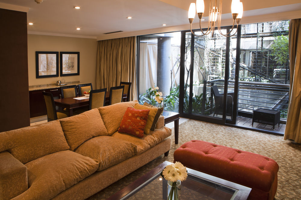 Raphael Suites Johannesburg Exterior photo